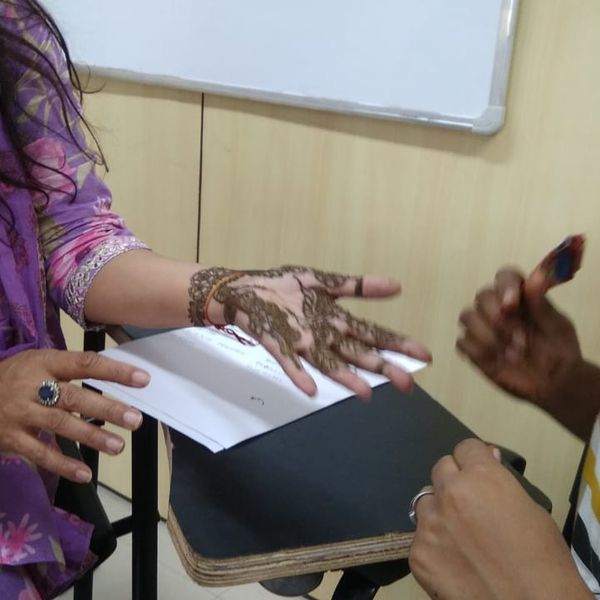 Mehendi Artist